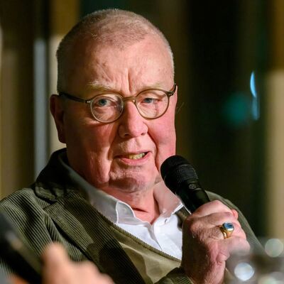 Ruprecht Polenz auf der B&uuml;hne.
